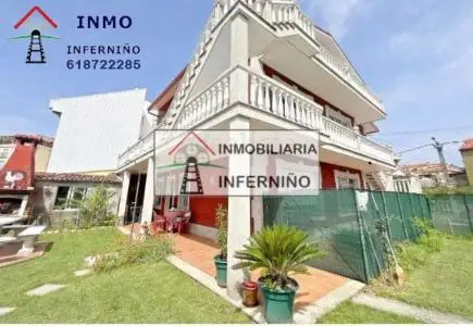 Chalet en Venta en Ares 6 Dormitorios 4 Baños