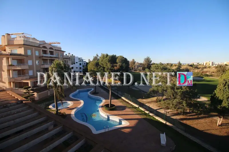 Apartamento en Oliva Nova Golf con Vistas al Mar