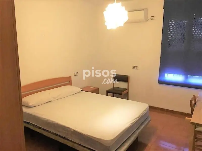 Habitacion en Alquiler para Estudiantes en Centro de Linares