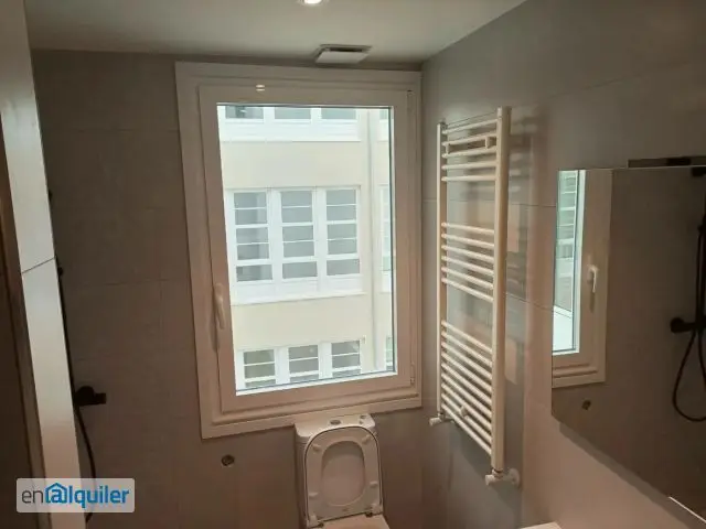 Piso Recinto Amurallado Lugo 100m2 3 habitaciones 2 baños