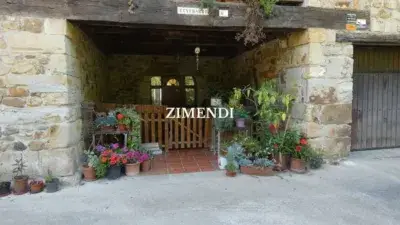Casa en Venta en Muntsaratz: Caserío con Naturaleza