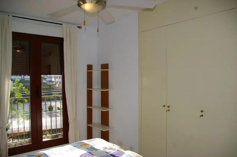 Apartamento en Vera Almeria con 2 dormitorios y acceso directo a la playa