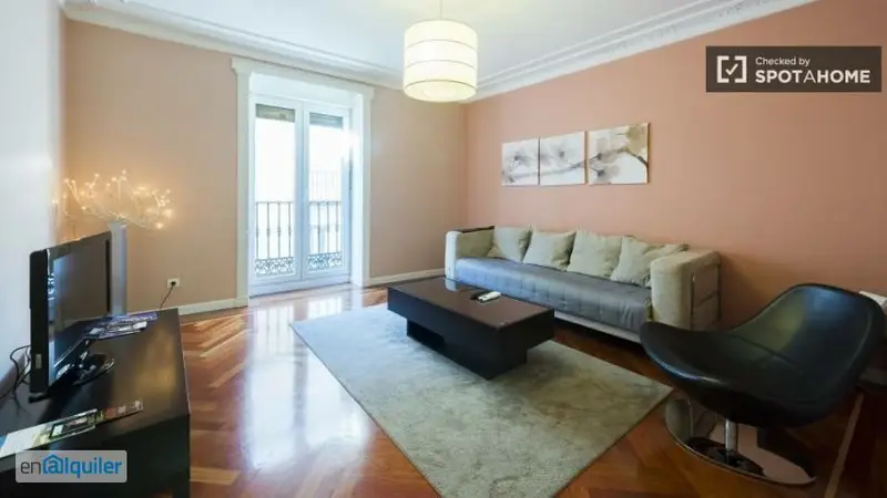 Apartamento de Lujo cerca de la Ópera - 2 Dormitorios y 2 Baños