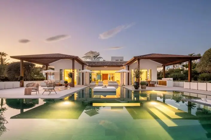 Villa de Lujo 6 Dormitorios Primera Línea Golf Nueva Andalucía