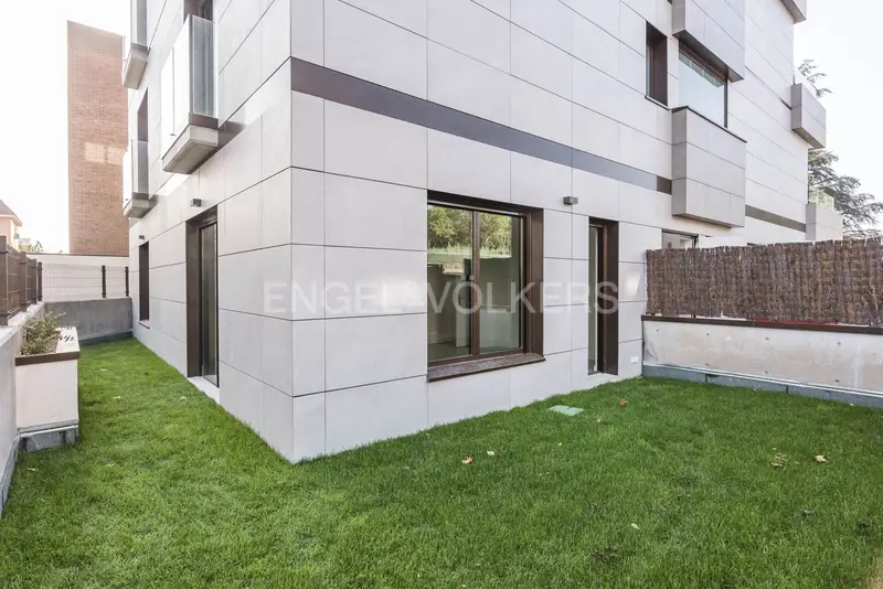 Apartamento de Lujo en San Pascual Madrid con Jardin y Terraza