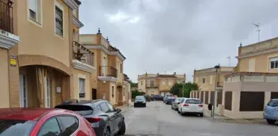 Chalet Pareado en Venta Sanlúcar la Mayor