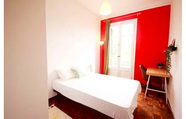 Habitaci
ón 150m
² Gran V
ia Barcelona
