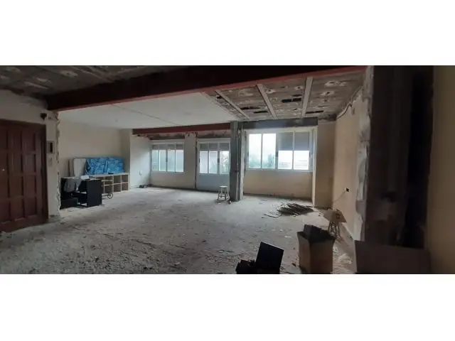 Piso Centrico, Luminoso Y Con Mucho Espacio