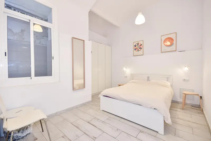 Sótano Reformado 72m2 Barcelona Sants Montjuïc