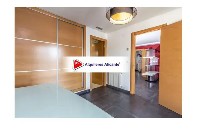 Chalet Adosado 3 Dormitorios 280m2 Alicante