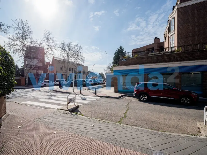 Negocio en Venta Concepción Madrid Local Comercial 74m² Arturo Soria