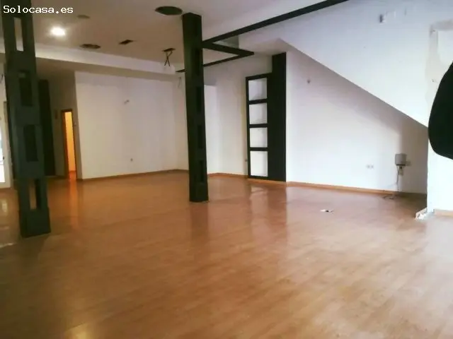 Local en Alquiler La Roda Centro 125m2