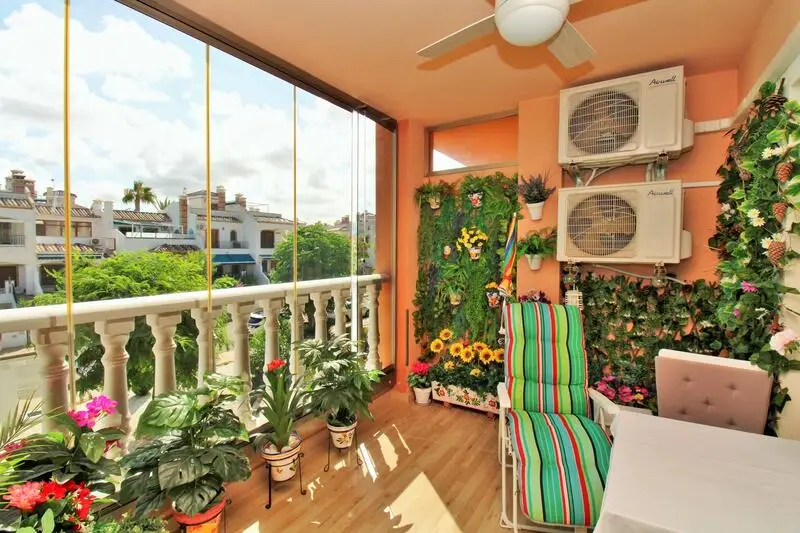 Apartamento 2 Dormitorios Villamartin