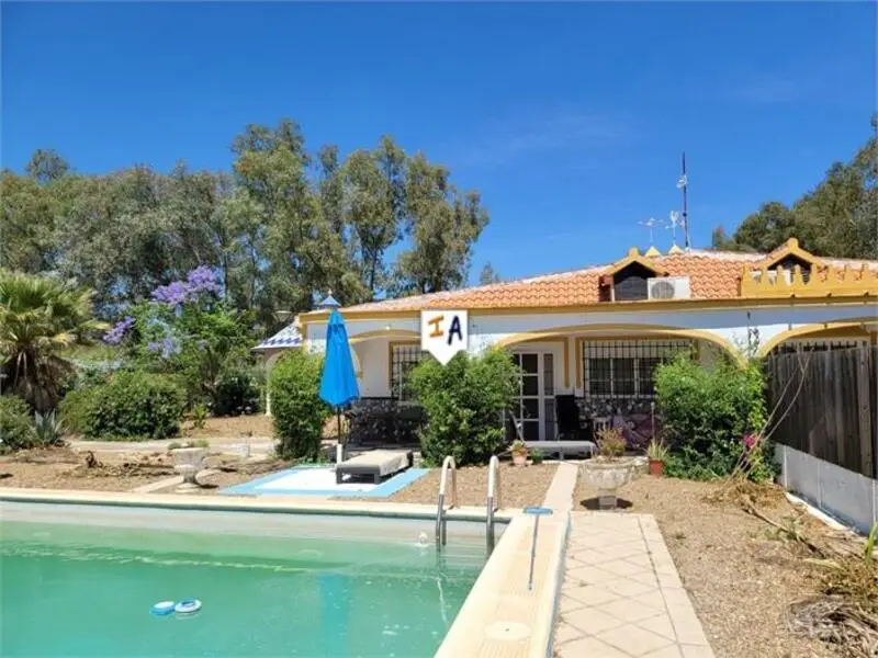 2 Villas en Marchena Sevilla 3 Dormitorios Piscina Jardin