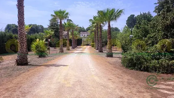Villa con Licencia Turistica en Ontinyent 7 Dormitorios Piscina