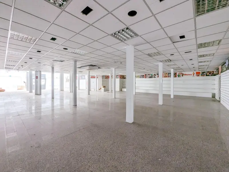 Venta Local Comercial Albox 492m2 Aire Acondicionado