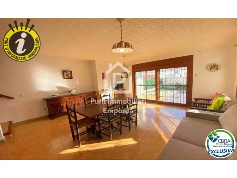 Chalet en Venta Empuriabrava 4 Dormitorios Jardin Cerca Playa