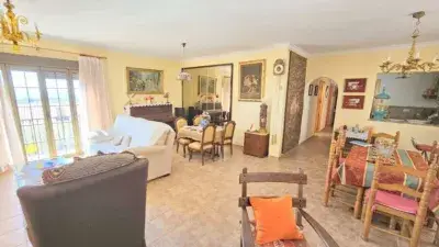 Casa en venta en Almayate: 2 viviendas independientes
