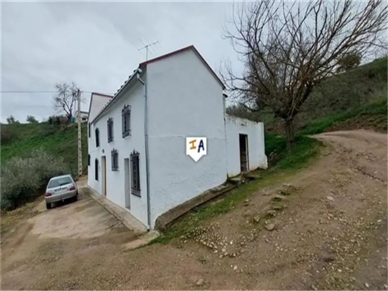 Cortijo de 5 dormitorios en Cabra Cordoba