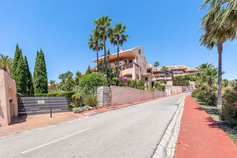 Apartamento en Calahonda 2 Dormitorios Lujo Costa del Sol