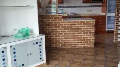 Piso en Alquiler Torrelavega 2 Dormitorios Plaza Garaje Estudiantes