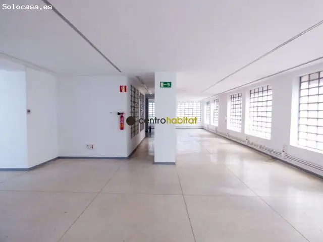 Nave Industrial 613m2 Tres Plantas Semirreformada Gran Avenida