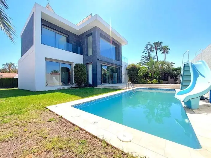 Villa de Lujo 3 Dormitorios Torrevieja