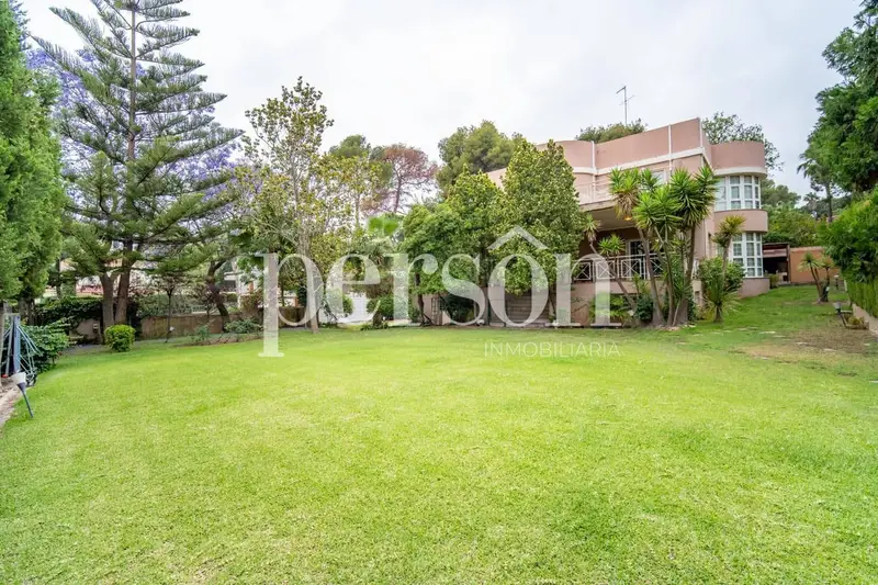 Chalet en venta en Campolivar, Godella, Valencia