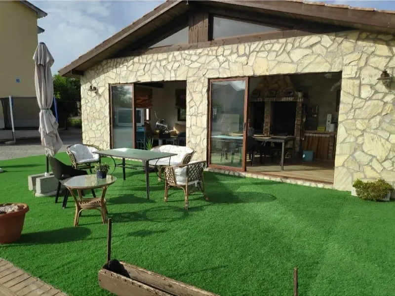 Venta Chalet con Piscina en La Carlota