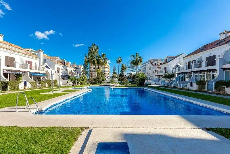 Adosado 3 Dormitorios Fuengirola Vistas Despejadas Piscina
