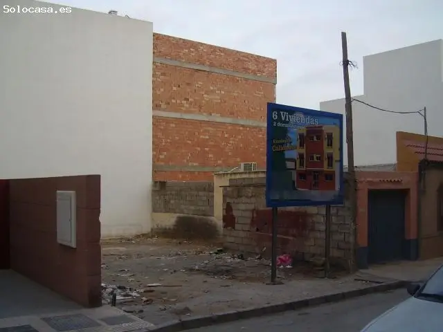 Solar con Proyecto en Vicar para 6 Viviendas