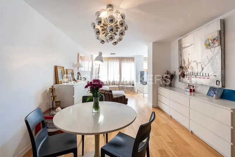 Apartamento en venta en Trinitat Valencia 152m2 terraza 70m2