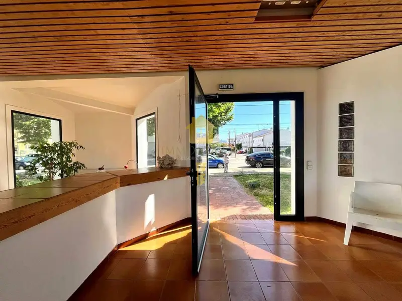 Oficina en Alquiler Empuriabrava Girona