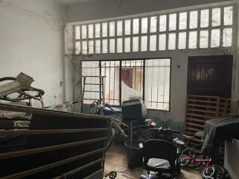 Venta 4 Locales Comerciales Xenillet Torrente 500m2