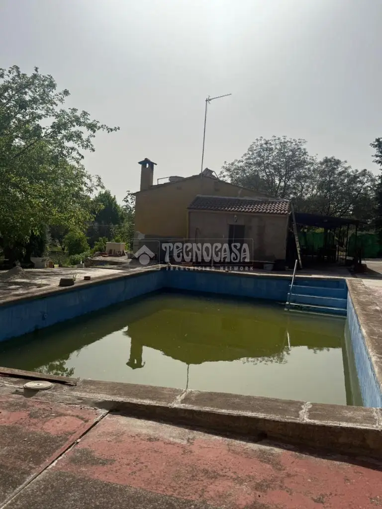 Terreno en Venta Lucena 6500m2 con Vivienda y Piscina