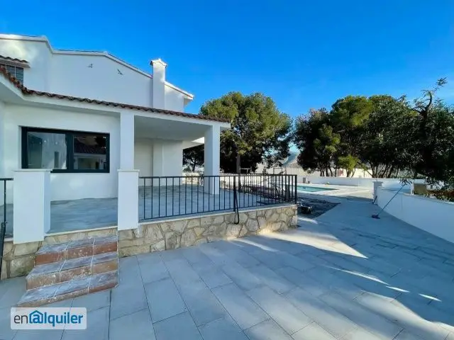 Alquiler Casa Amueblada Trastero Centro Alfaz del Pi