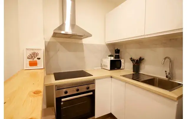 Habitaci
ón 90m
² Barcelona Alquiler Media Temporada