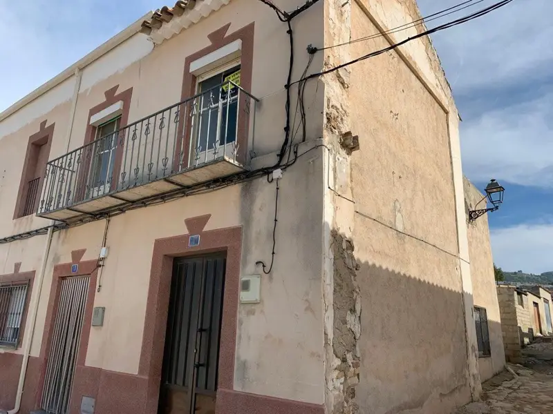 Venta Casa 3 Habitaciones Bedmar Ref 2186