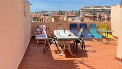 Casa Adosada en Venta Las Lagunas 4 Plantas 3 Dormitorios