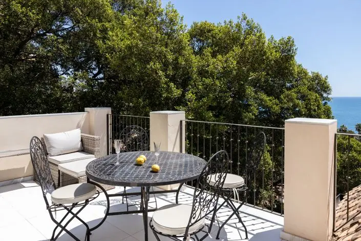 Ático 2 Dormitorios Málaga Este Vistas al Mar Jardín Privado