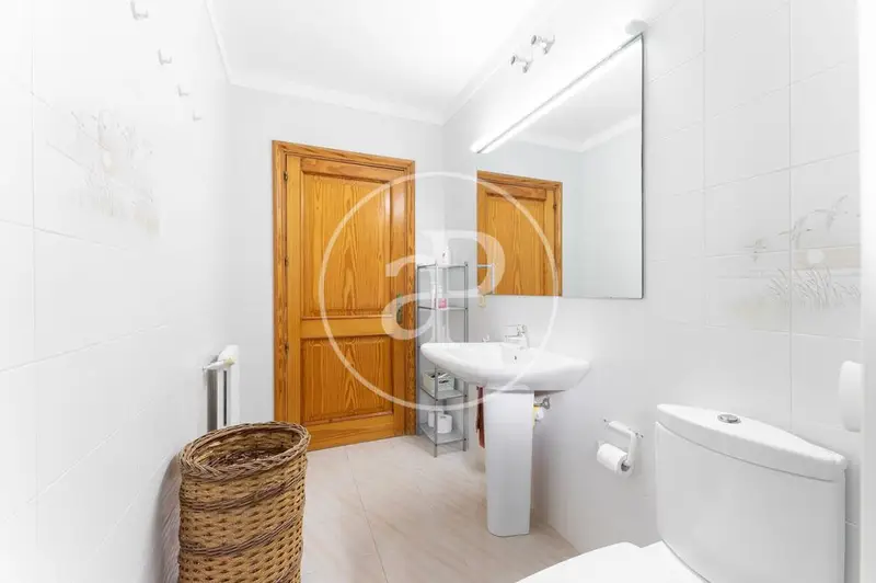 Apartamento en Cala Blava con Terraza y Jardin