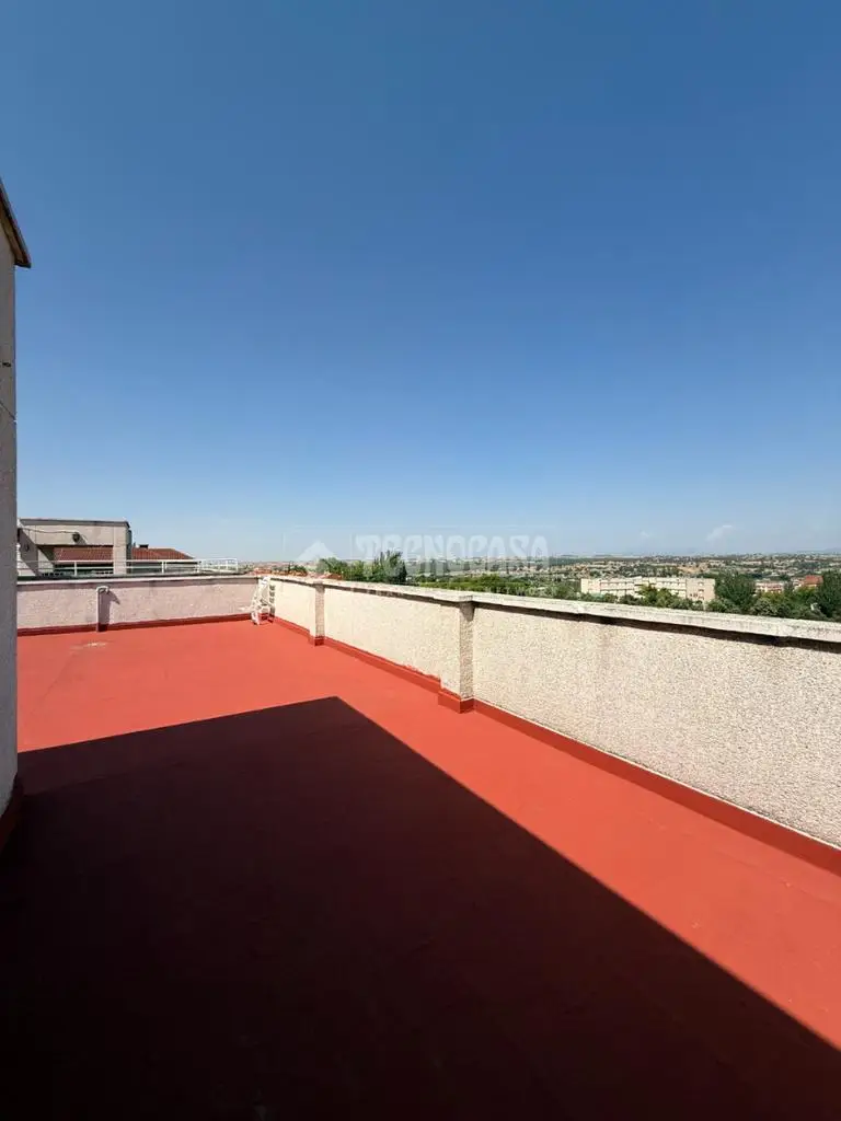 Atico en Venta en Urbanizacion Privada Guadarrama