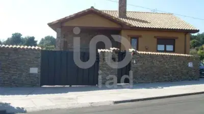 Chalet en venta en Tierra de León