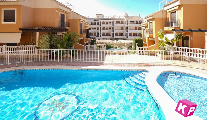 Casa con Piscina en Varadero Santa Pola