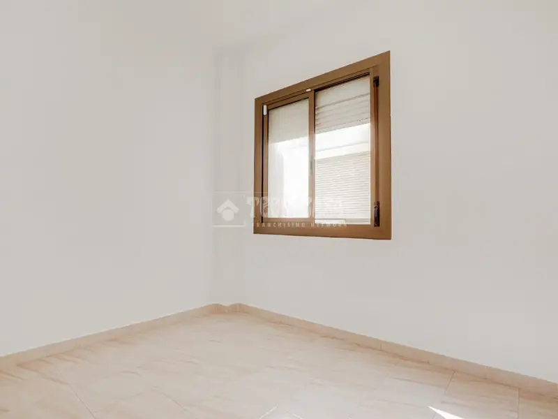 Piso en Venta Santa Eulalia L Hospitalet 3 Dormitorios Luminoso