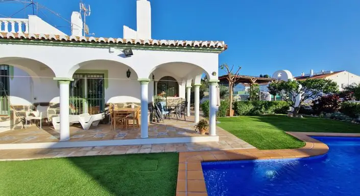 Villa 3 Dormitorios Torre del Mar Venta