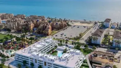 Apartamentos en Torrox Costa: playa, lujo y comodidad