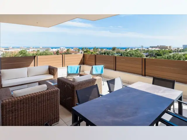 Apartamento en venta Mijas Costa 2 dormitorios vistas al mar