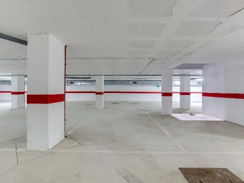 Plaza Garaje 9m2 Palma Mallorca Cerca Poligono Industrial