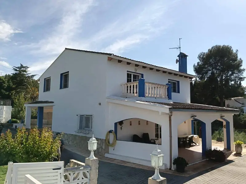 Chalet en Venta Ontinyent 5 Dormitorios Piscina